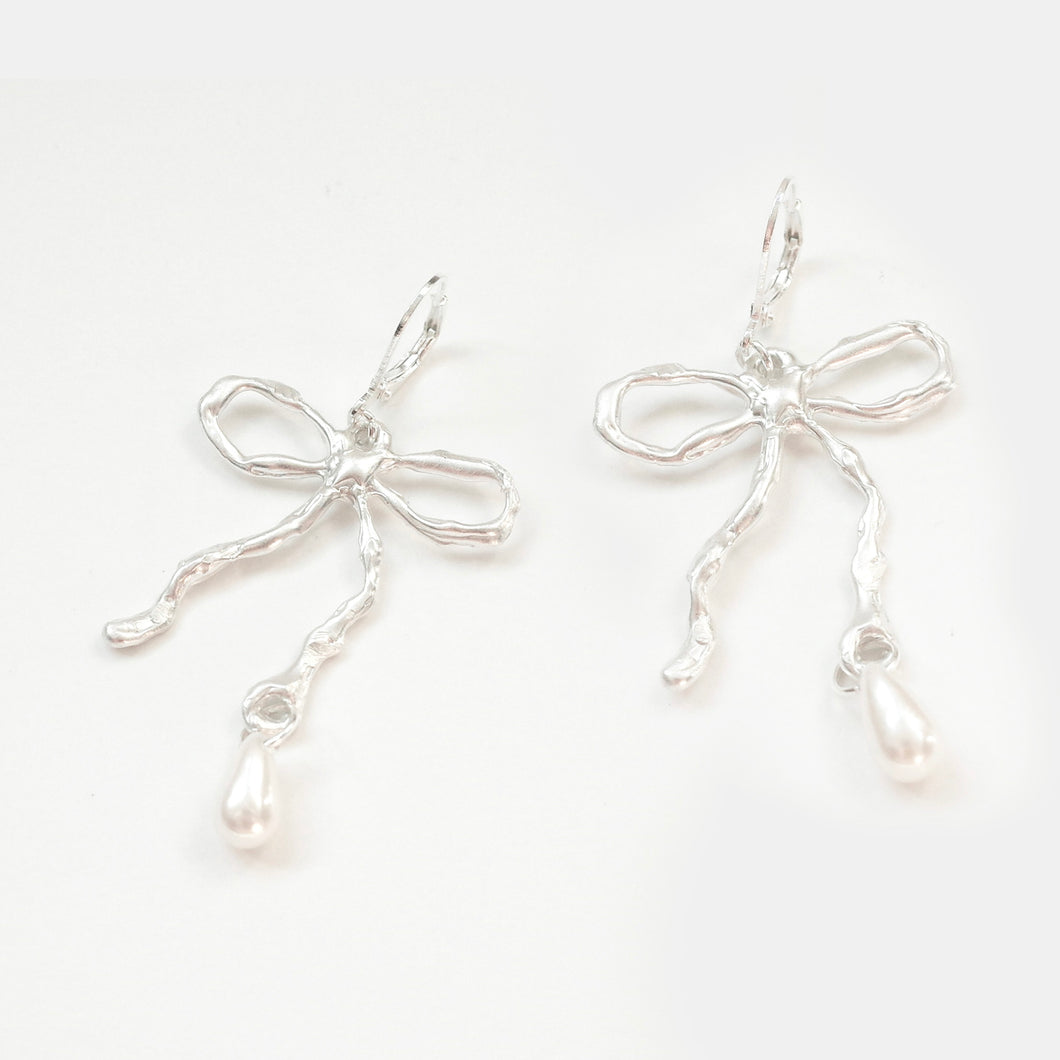teardrop ribbon earrings